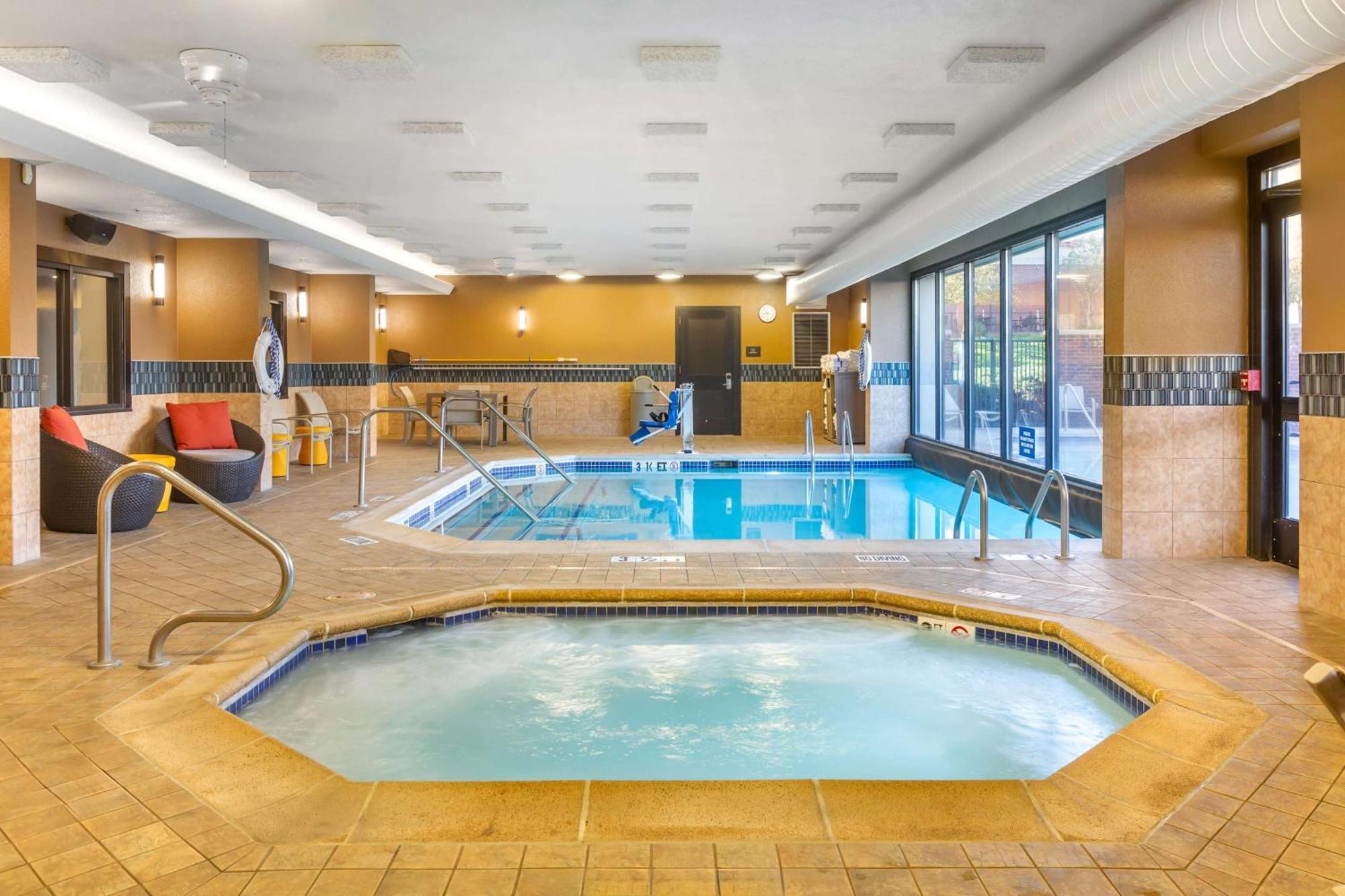 Drury Inn & Suites St. Louis-Southwest Valley Park Extérieur photo