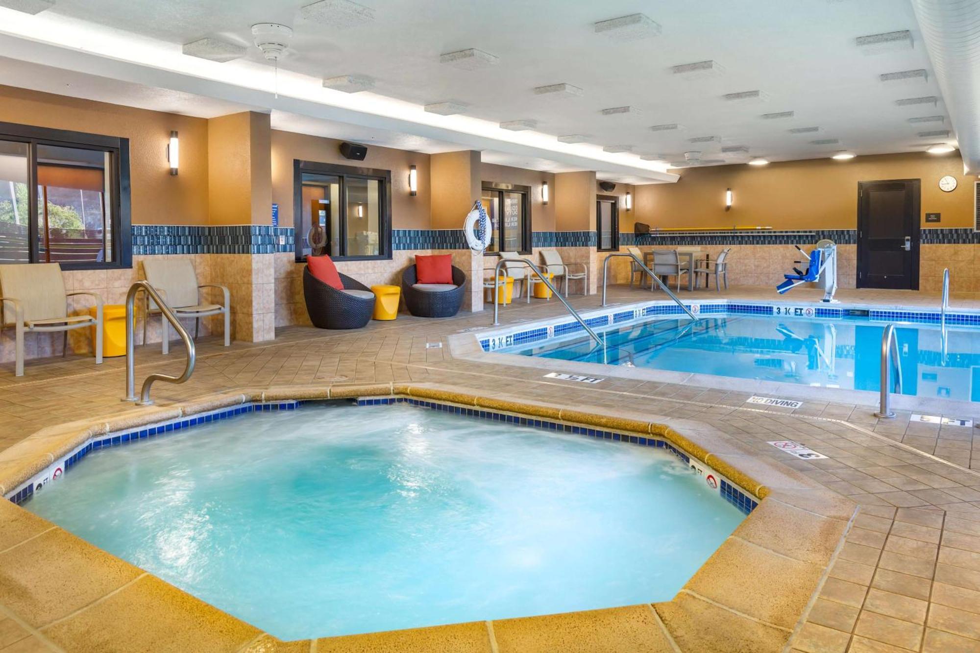 Drury Inn & Suites St. Louis-Southwest Valley Park Extérieur photo