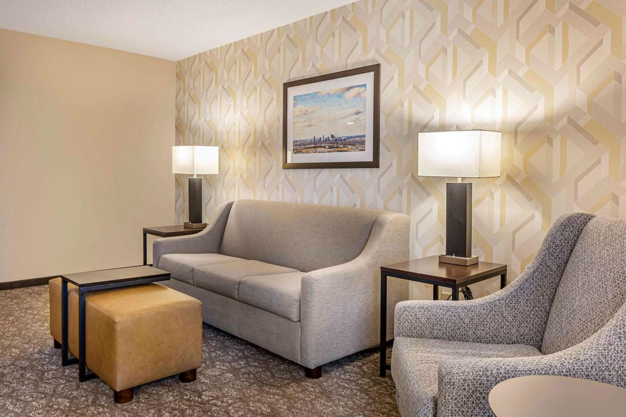 Drury Inn & Suites St. Louis-Southwest Valley Park Extérieur photo