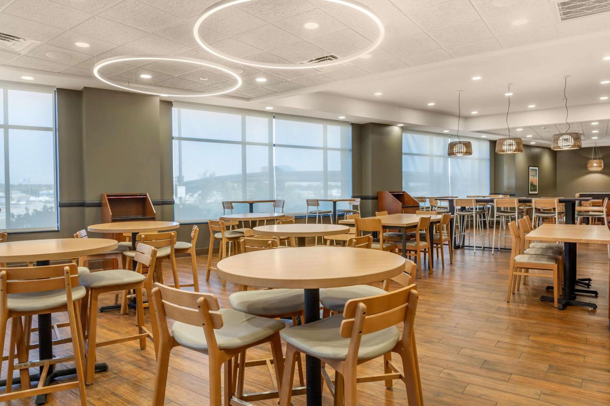 Drury Inn & Suites St. Louis-Southwest Valley Park Extérieur photo